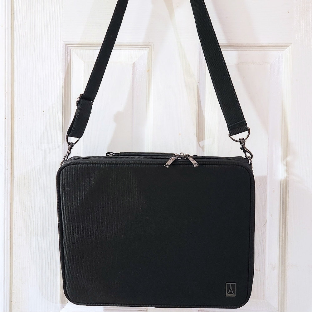 Travelpro Canvas Crossbody Laptop Case Black